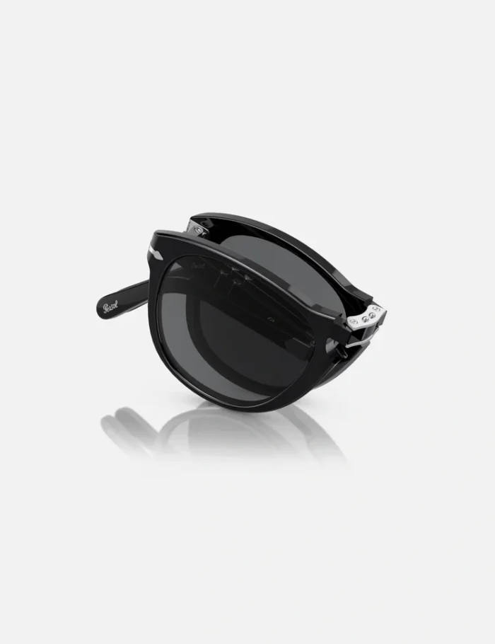 persol-PO0714SM-95_B1-Steve-McQueen-54-21-piegato